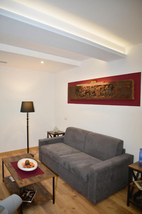 Fidia Palace Claudia'S Apartment Colosseo Roma Dış mekan fotoğraf